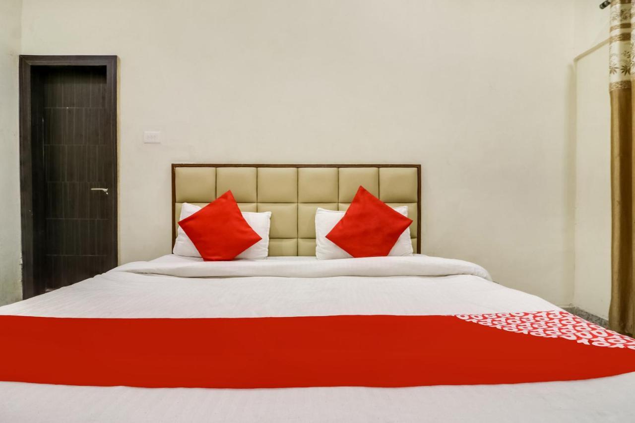 Oyo 28789 Hotel Adarsh Bilāspur Exterior foto